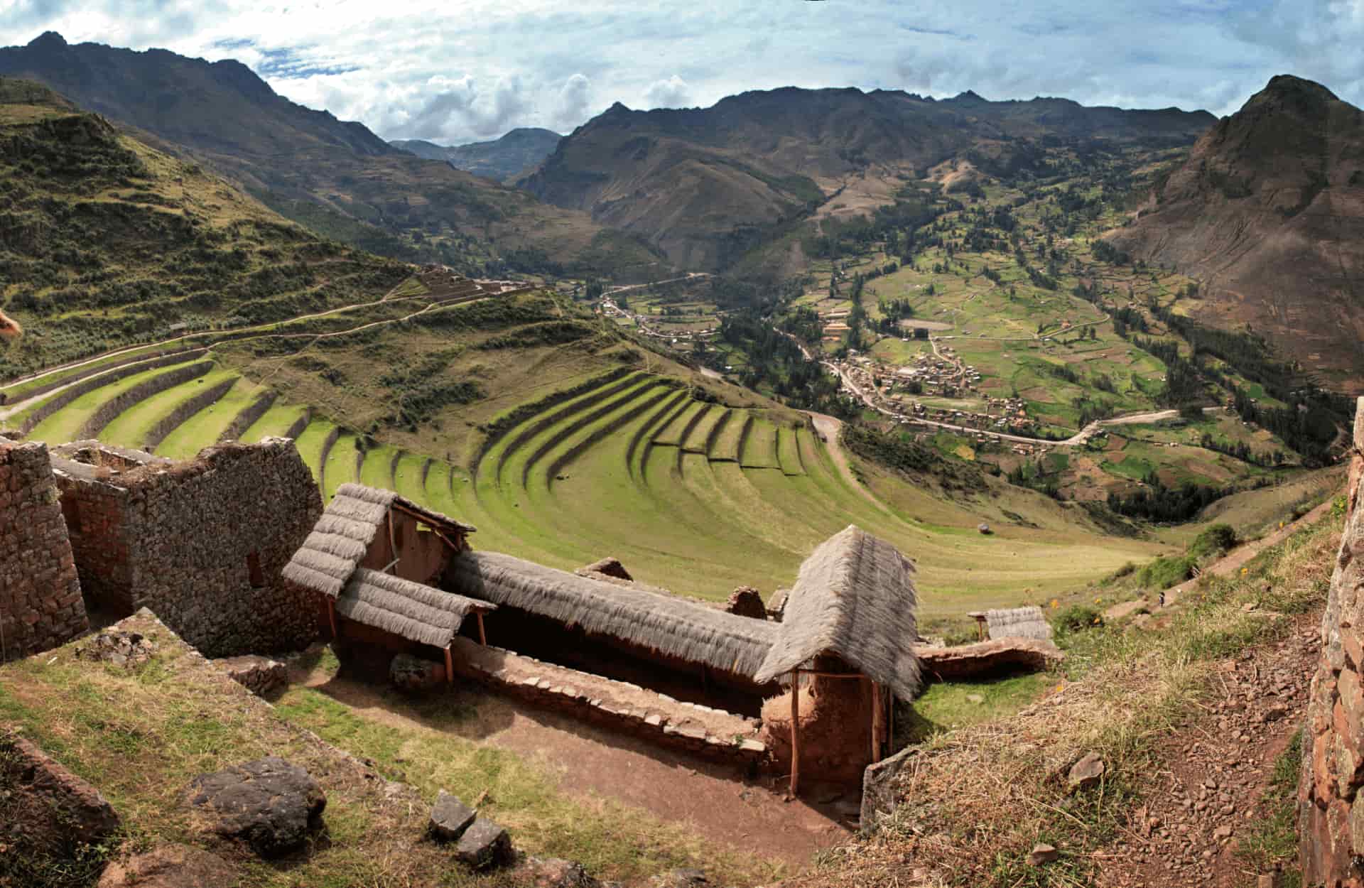Pisaq's archaeological park view of the Sacred Valley